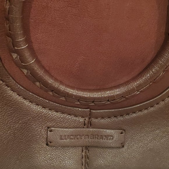 Lacky Brand Burgundy Crossbody Handbag With Beatiful Handles And Strap. - Picture 3 of 8